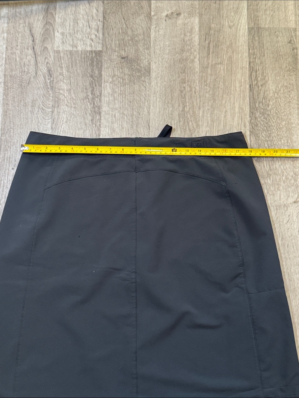 REI Women's Black Pull-On Utility Skirt - Picture 4 of 9